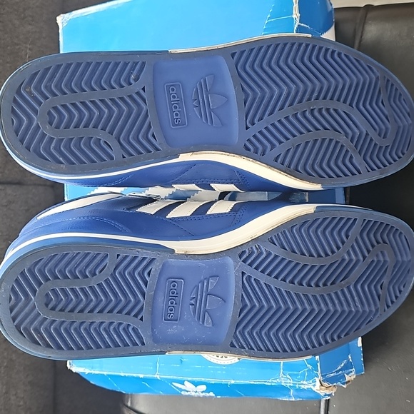 Adidas Men's High-Top Blue and White Sneakers - Picture 11 of 11